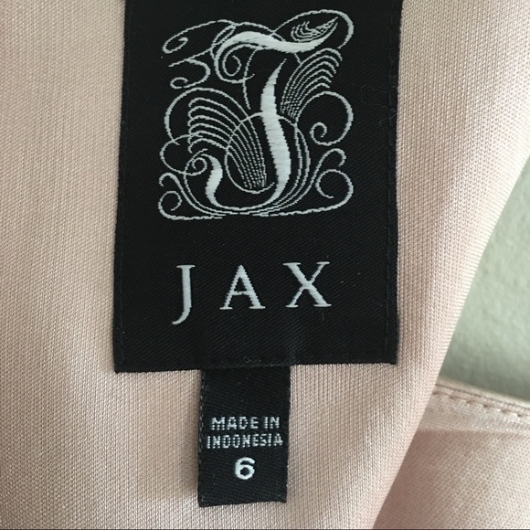 Blush Color Block Dress. Never worn. - Picture 3 of 3